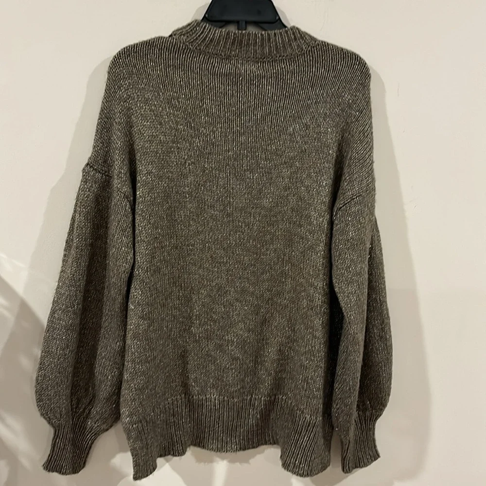 AVA & VIV Metallic Golden Fancy Holiday Size 1X Knit Sweater - Picture 8 of 10